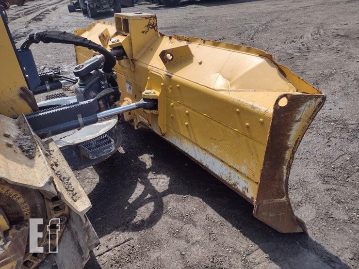 18-deere-650k-lgp-image-24