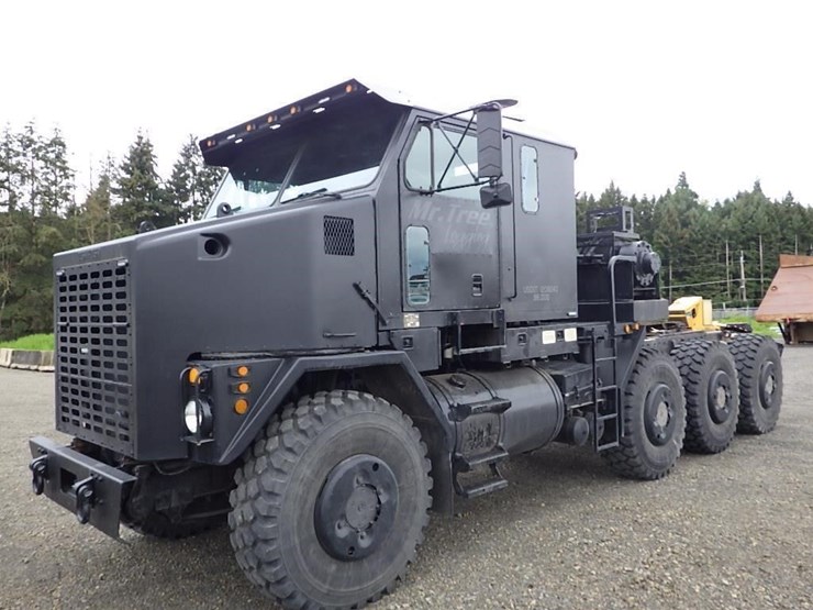2002-oshkosh-m1070-image-1