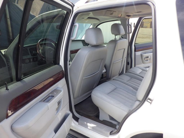 2004-lincoln-aviator-image-7