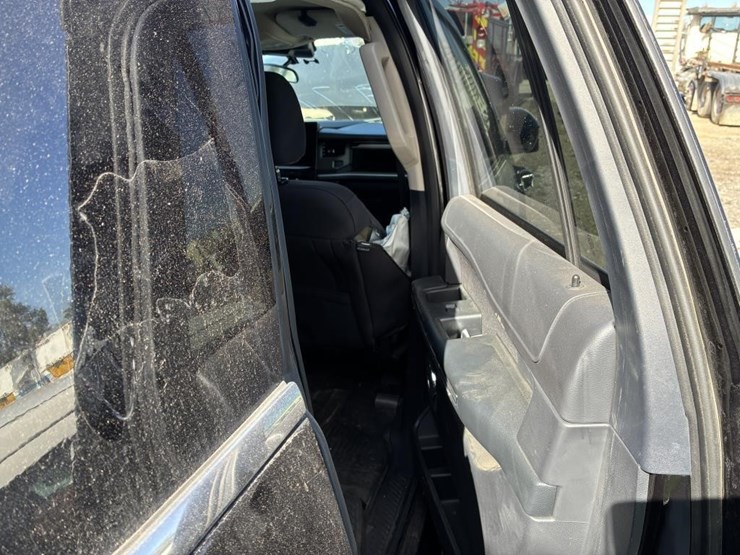 2023-ford-expedition-image-14