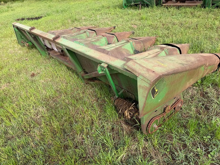 #511-•-#511-•-4-row-corn-header-image-3