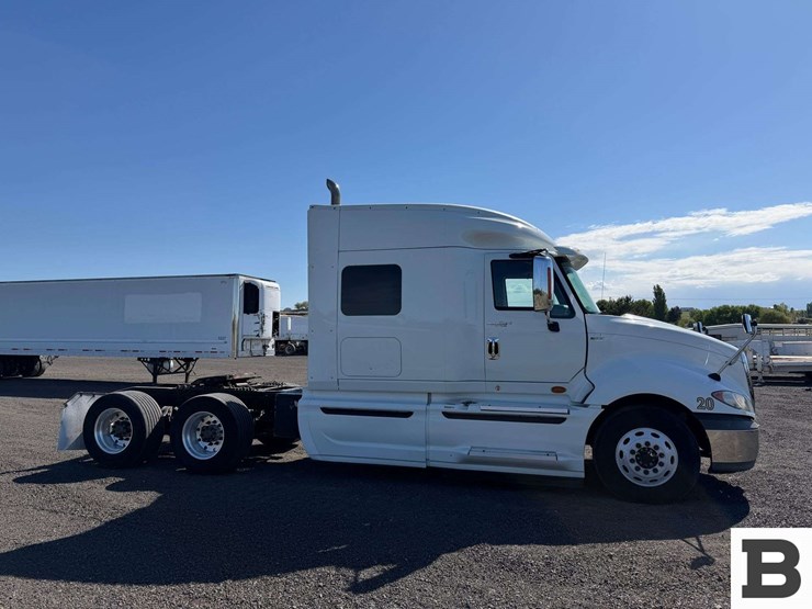 2012-international-prostar-image-6