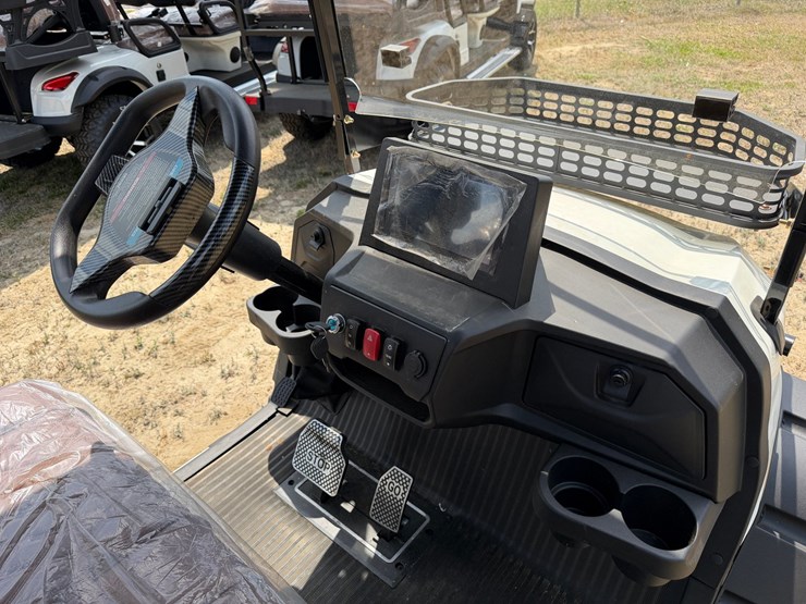 #583-•-#582-•-golf-cart-image-8