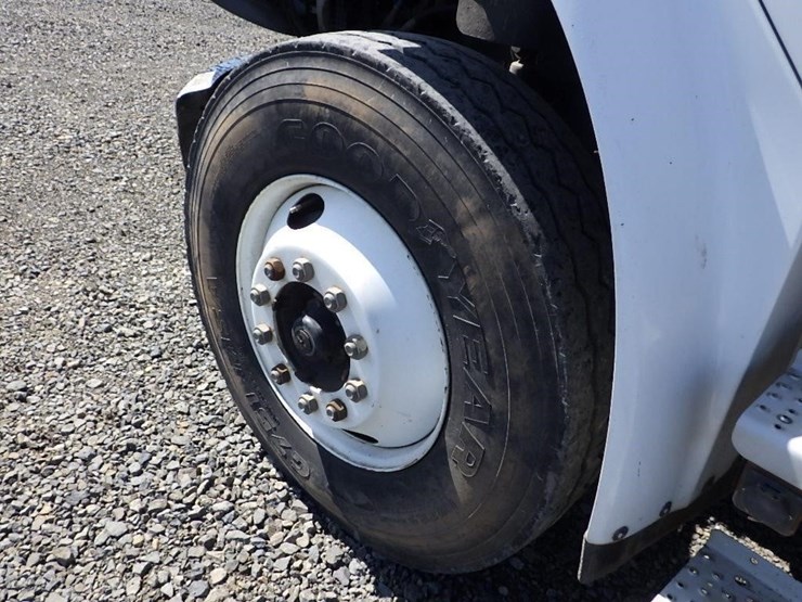 2005-utility-combo-image-38