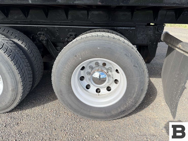 2017-kenworth-t880-image-22