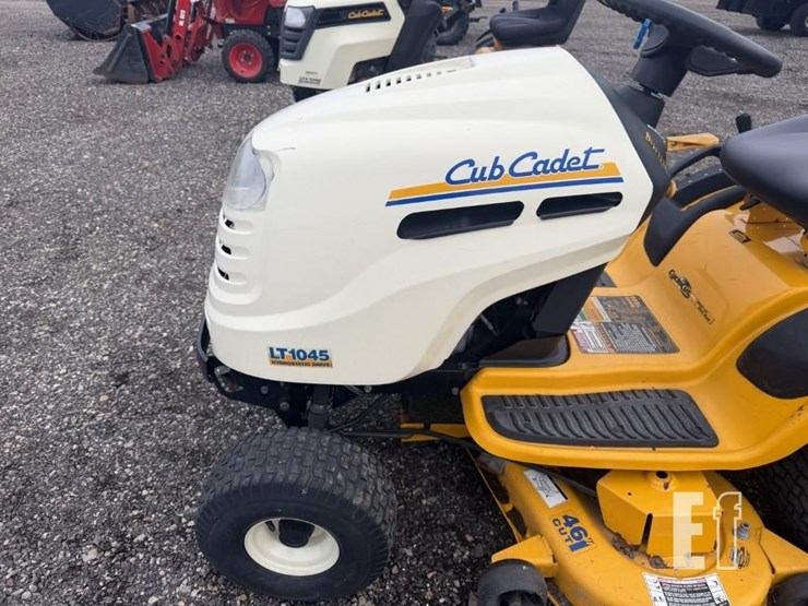 2006-cub-cadet-lt1045-image-5