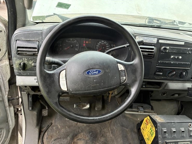2007-ford-f450-image-18