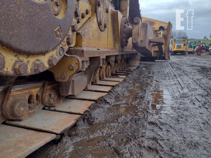 2018-caterpillar-d7e-image-36