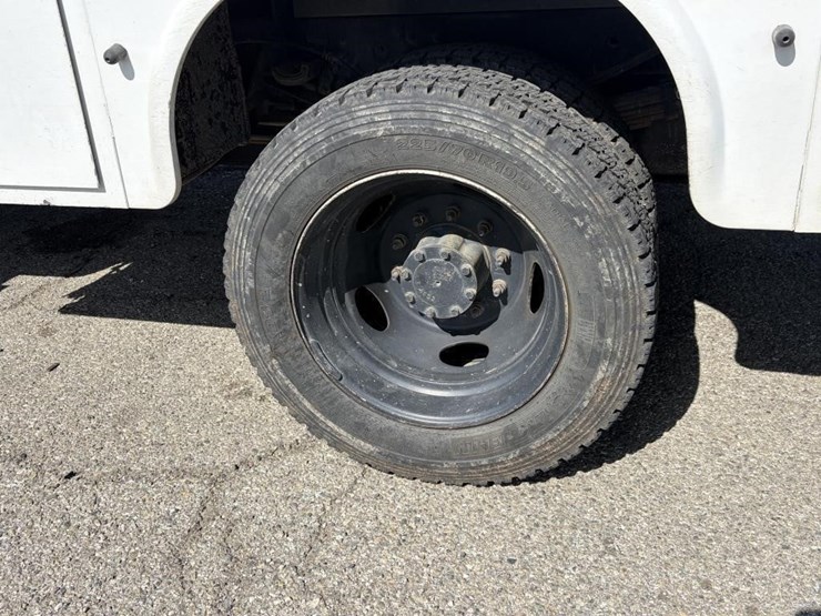 2012-ford-f450-image-5