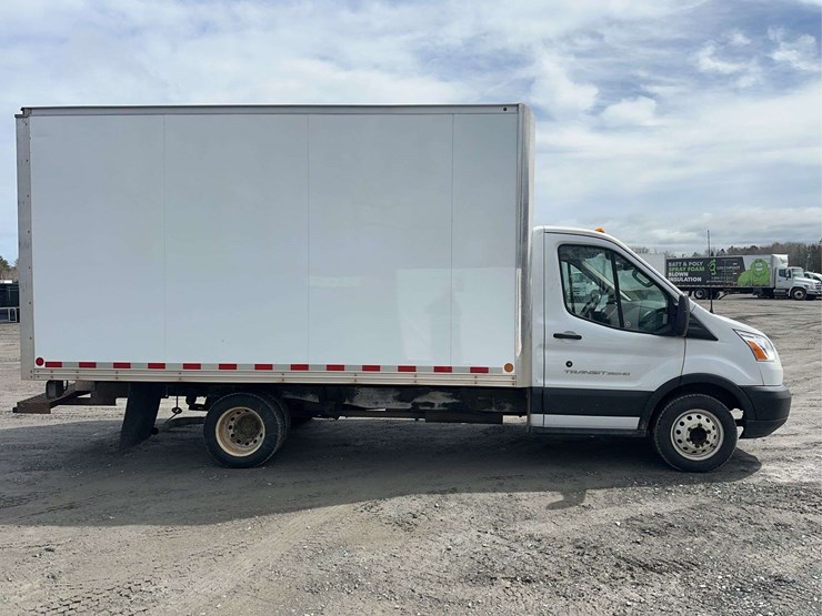 2019-ford-transit-image-4