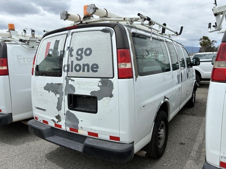 2007-chevrolet-express-2500-image-3