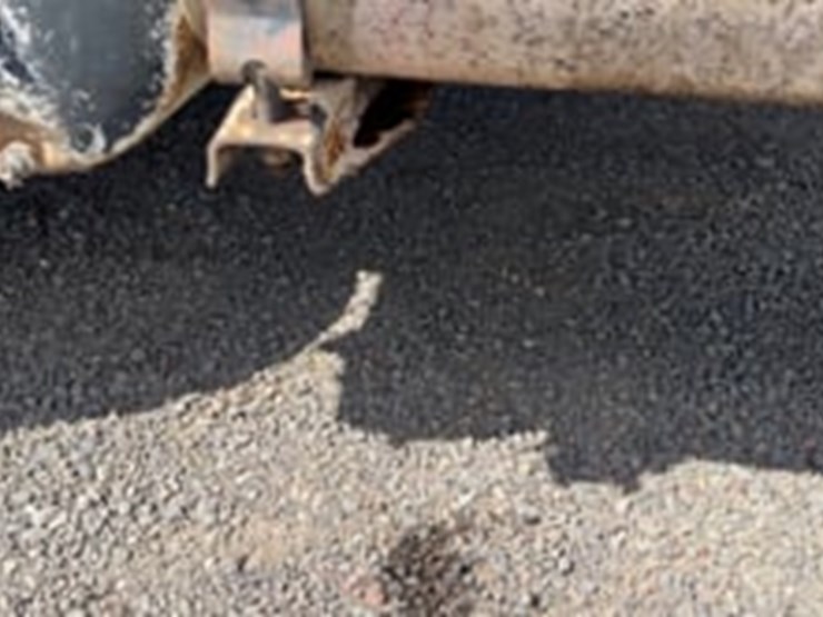 1977-international-fertilizer-truck-image-12