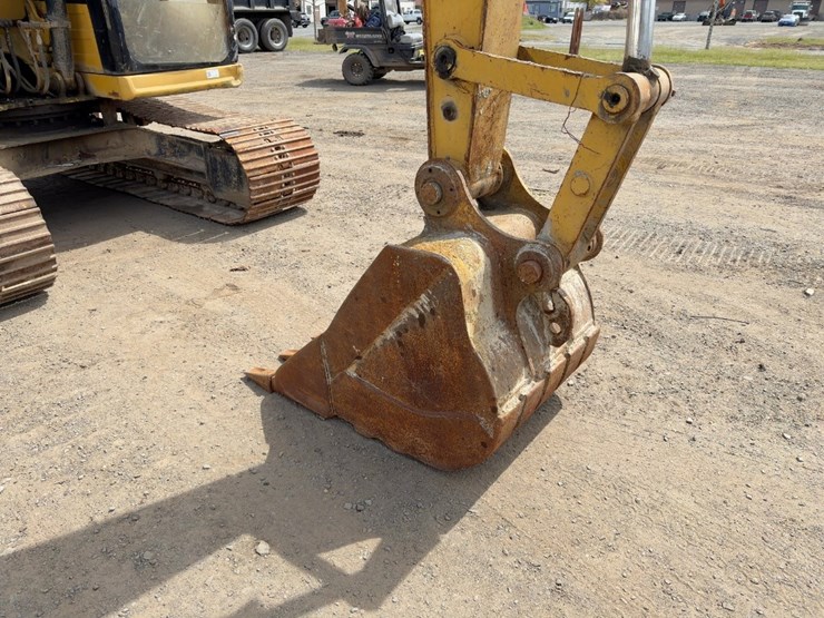 1993-caterpillar-311-image-8