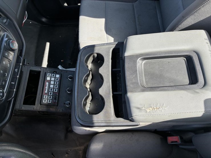 2015-chevrolet-silverado-1500-image-19