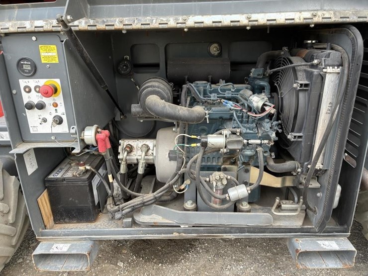 2019-skyjack-sj6826rt-image-11