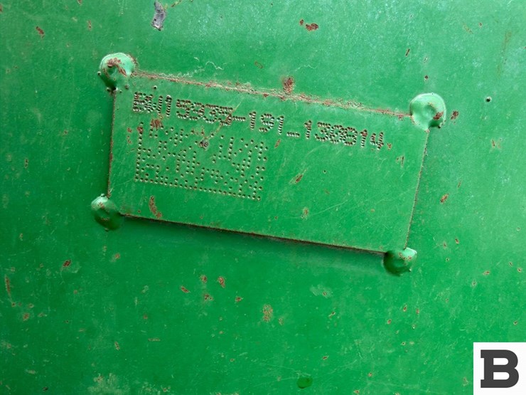 2015-john-deere-5075e-image-13