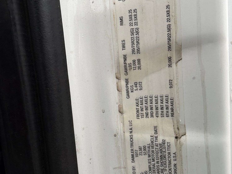 2018-freightliner-cascadia-125-image-57