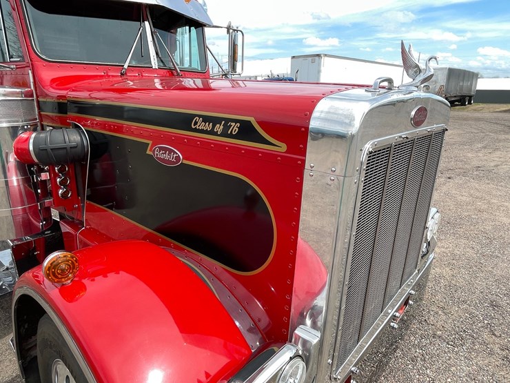 1976-peterbilt-359-image-83