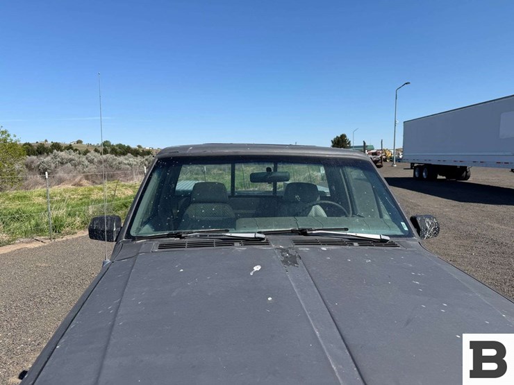1989-jeep-comanche-pickup-image-9