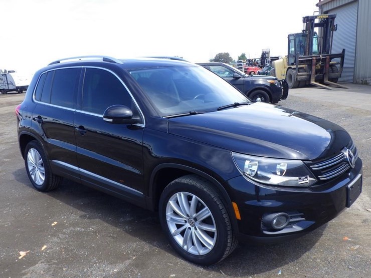 2012-volkswagen-tiguan-image-2