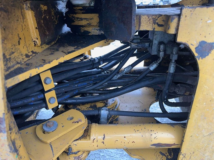 2011-caterpillar-it14g-image-22