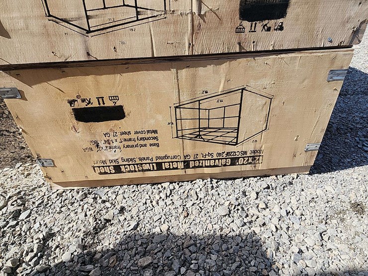 12x20-galvanized-metal-livestock-shed-image-7