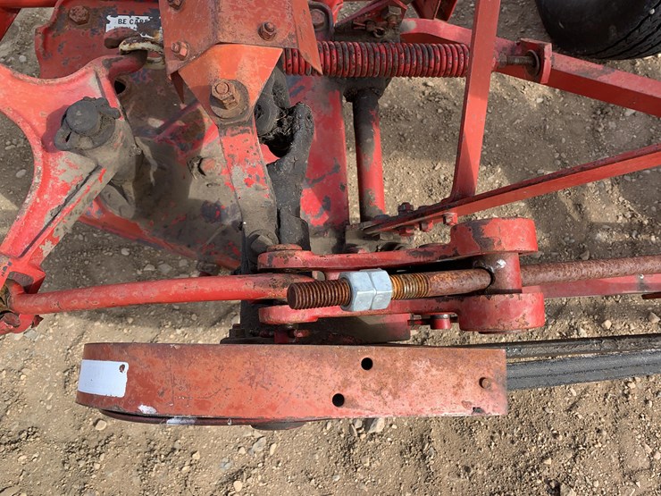 international-100-image-10