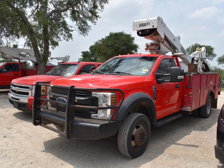 2018-ford-f550-image-1