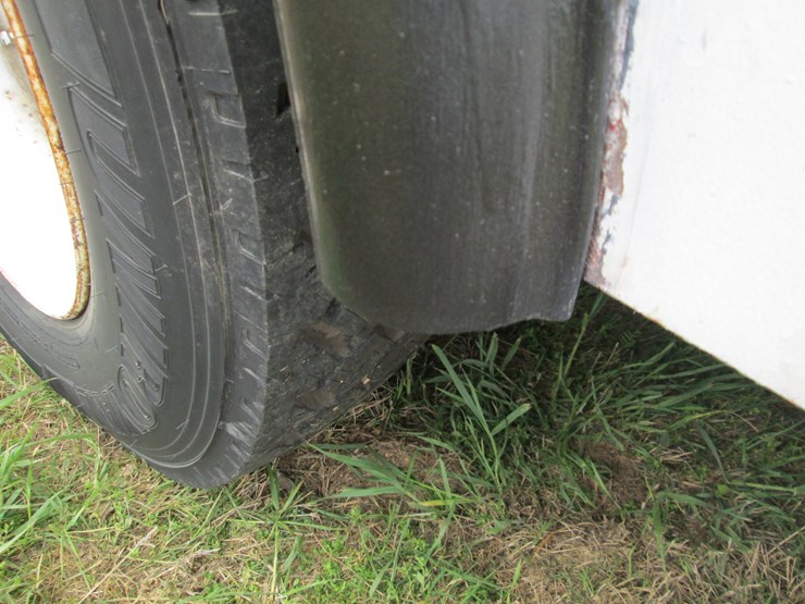 1990-international-4900-image-5