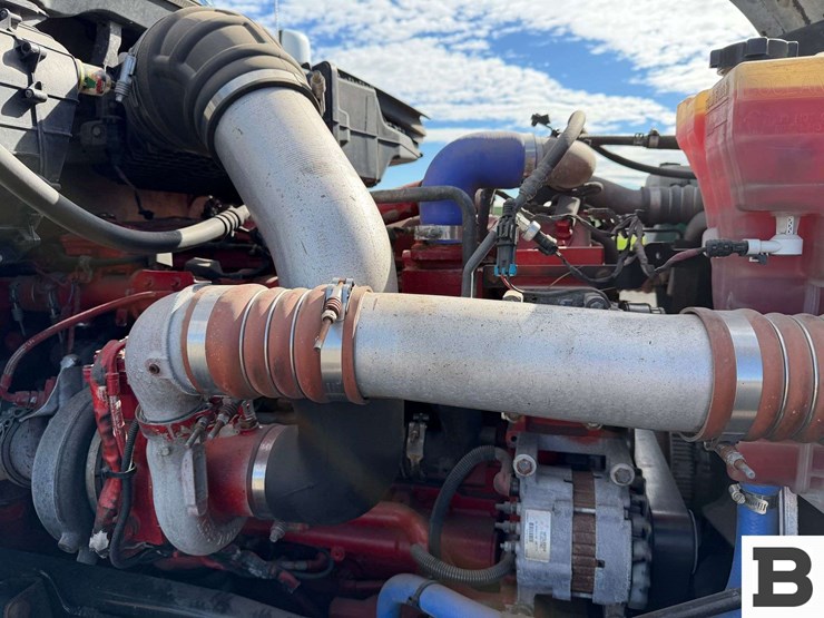 2017-kenworth-t880-image-53