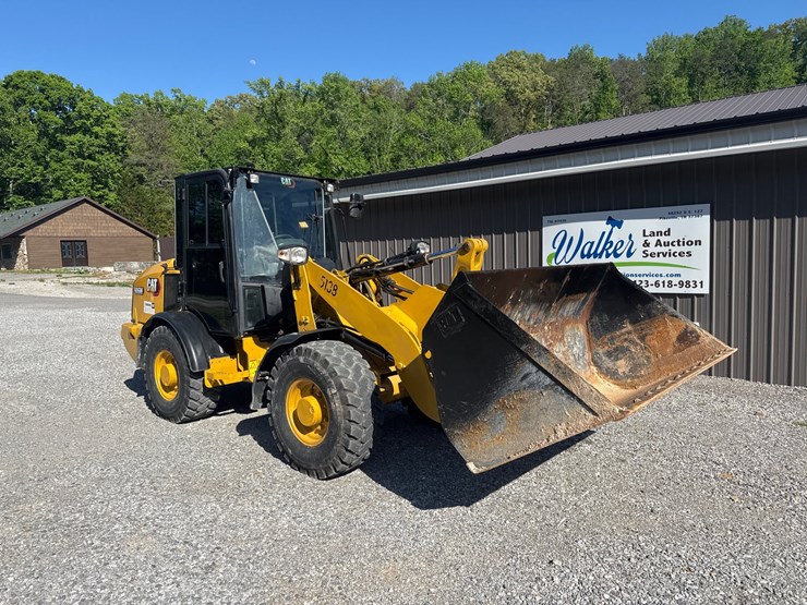 2021-caterpillar-906m-image-2