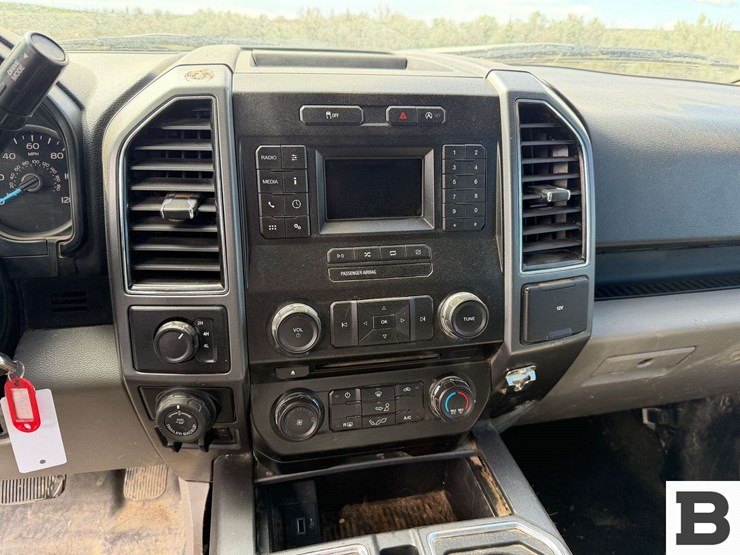 2018-ford-f150-image-32