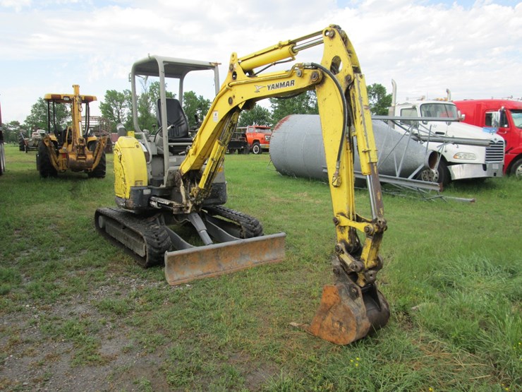 yanmar-vio35-image-2