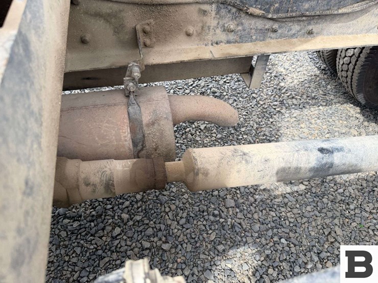 1996-ford-la9000-image-52