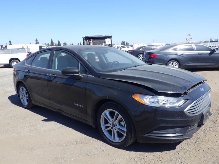 2018-ford-fusion-sedan-image-3