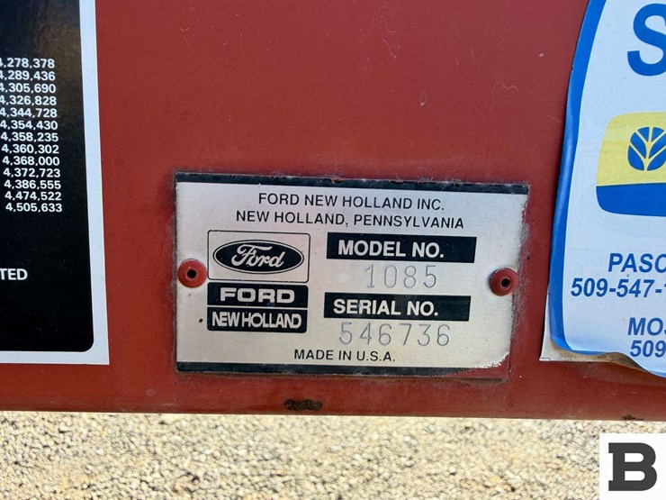 new-holland-1085-image-12