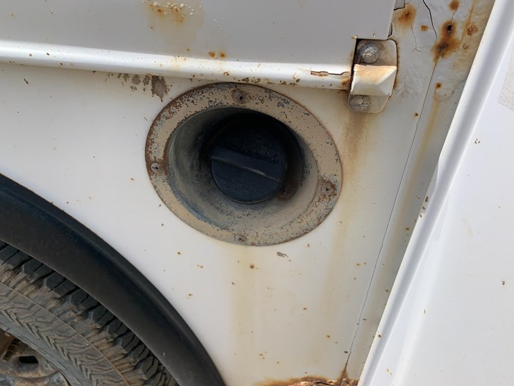 2004-ford-f350-image-32