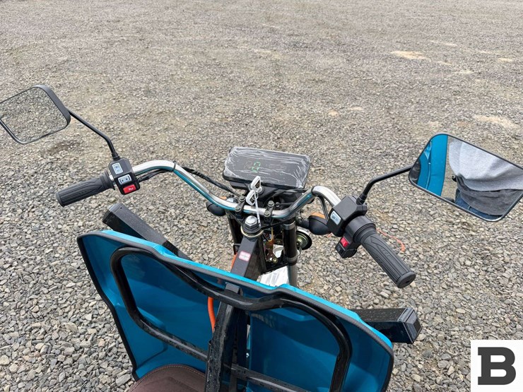 2025-ir-iret13-electric-tricycle-image-21