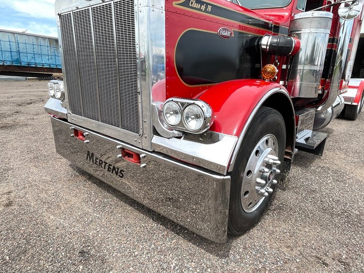 1976-peterbilt-359-image-12