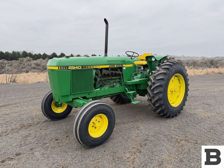 1980-john-deere-2940-image-1