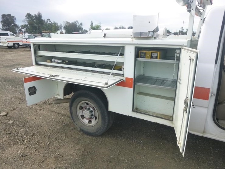 2007-chevrolet-2500-image-18