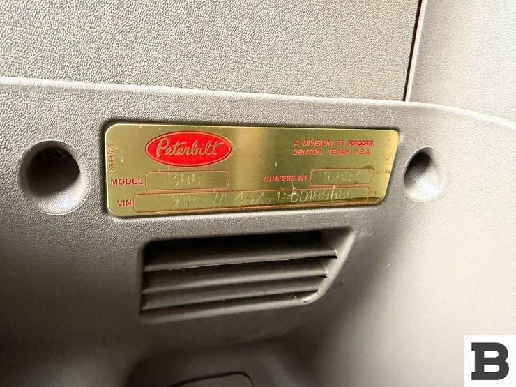 2013-peterbilt-388-image-59