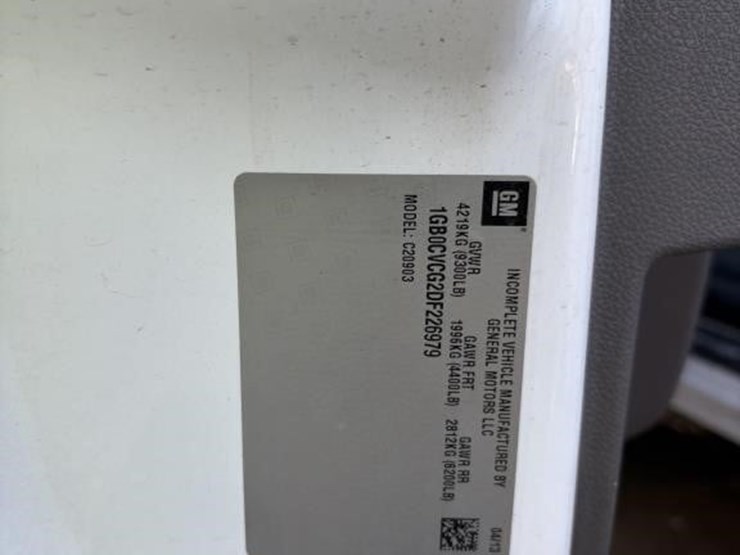 2013-chevrolet-2500-image-13