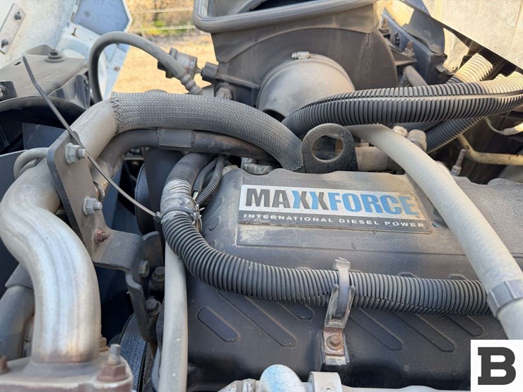 2008-international-durastar-4300-image-43