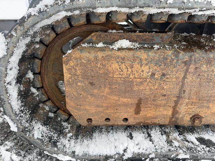 2019-deere-35g-image-18