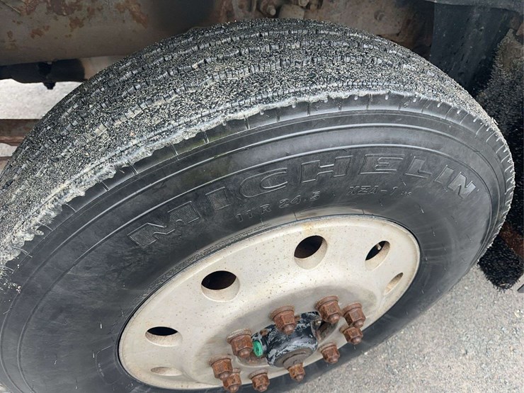 1998-mack-ch613-image-9