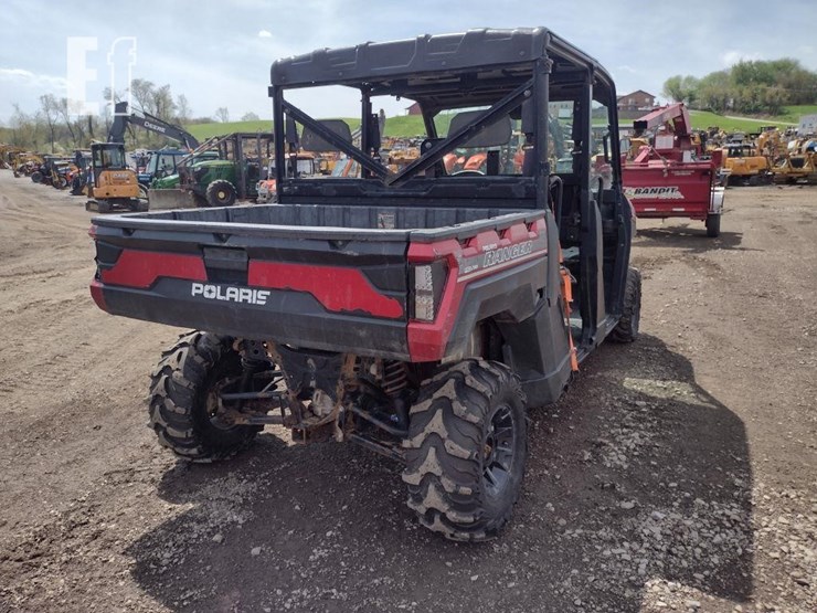 19-polaris-ranger-crew-image-35