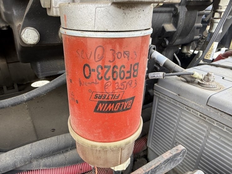 2015-jlg-g9-43a-image-23