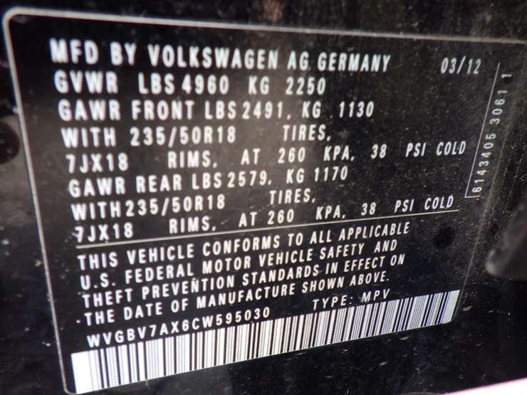 2012-volkswagen-tiguan-image-16