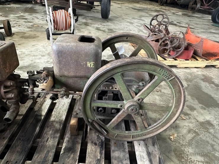 john-deere-type-e-hit-&-miss-engine-image-3